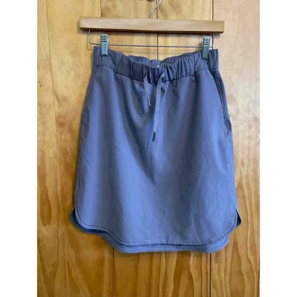 Size 6 Lululemon Purple Skirt - Picture 1 of 3